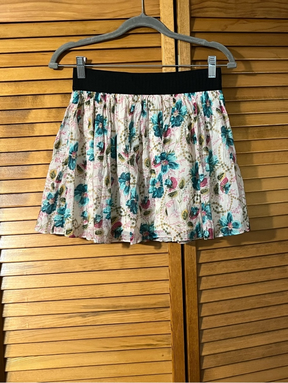 🔥 Forever 21 Floral Mini Skirt
